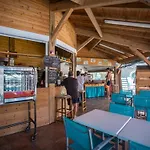 Mobil-home Spacieux Pour 6 Pers Avec Terrasse - Api-1-52-1616 *